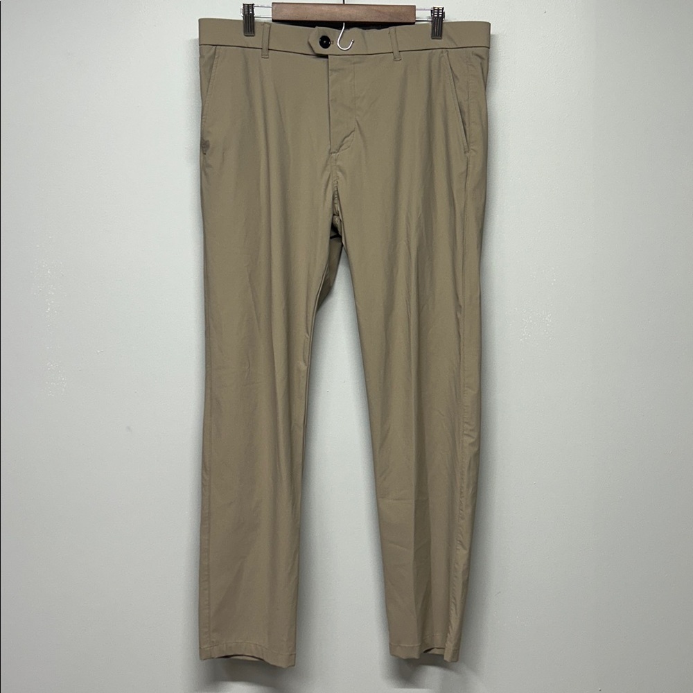 Greyson Golf Pants Size 35 Tan Athletic Performance‎